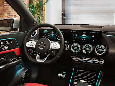 mercedes benz gla h247 interior cockpit hotspot 360